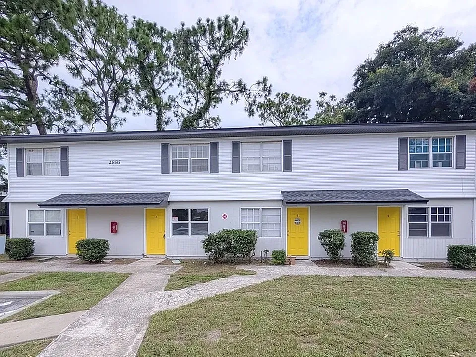 Yellow Pine Townhomes