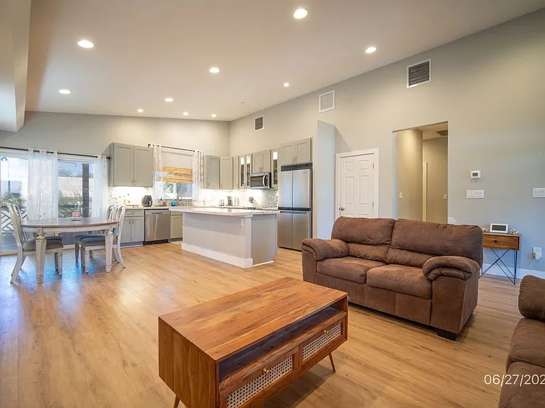 87-102 Kulaaupuni St #E — Photo 22