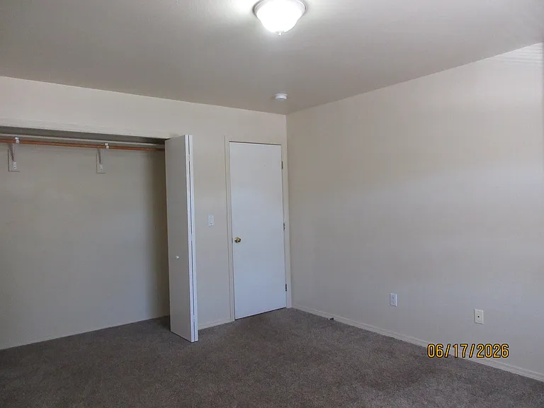 3 bed, 2.0 bath, $1,550 — Photo 17