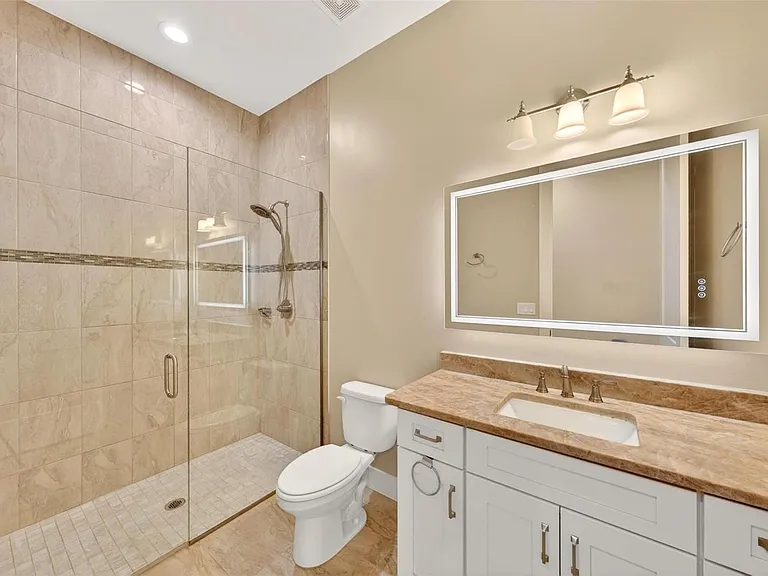 11257 NW 50th Ln — Photo 22