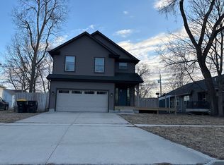 611 Court St, Adel, IA 50003