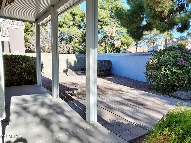 1325 N Malibu Ln — Photo 19