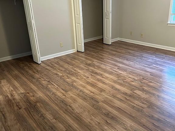 3rd image of 13 Windward Way #13