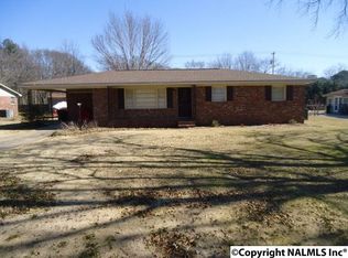 1114 Fulton St, ALBERTVILLE, AL 35950