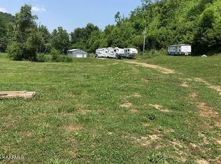 11756 Brimstone Rd, Robbins, TN 37852