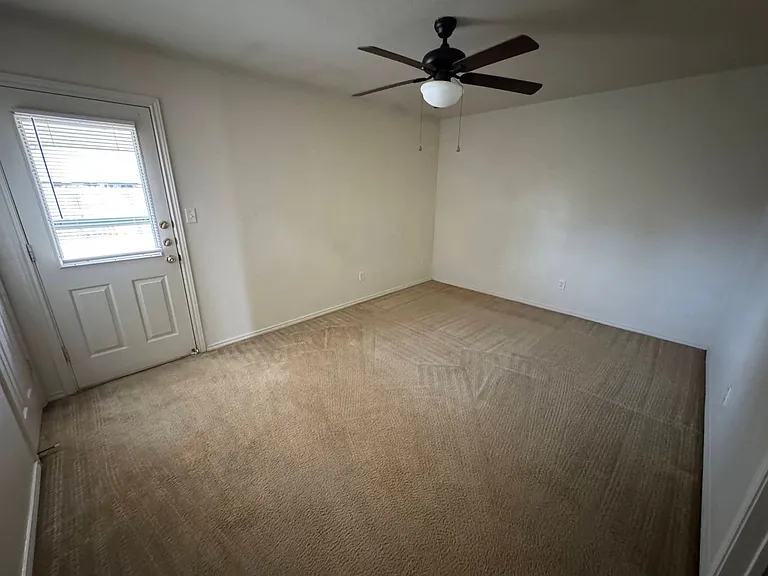 5005 John David Dr — Photo 16