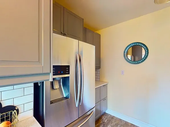 48-01 42nd Street image 11 of 49