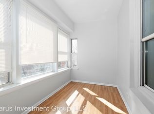 2106 E 68th St #3, Chicago, IL 60649