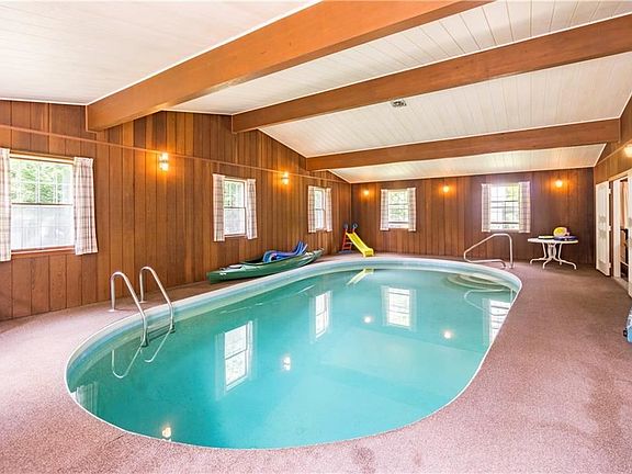 3rd image of 7213 Tricia Ln