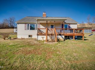 325 Big Moccasin Rd, Nickelsville, VA 24271