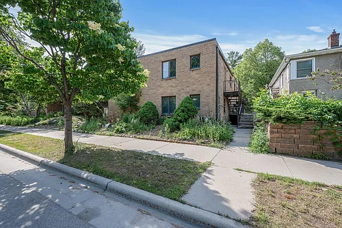 1127 Raymond Ave Photo 1