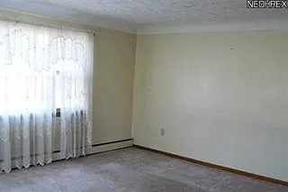 3 bed, $1,600 — Photo 4