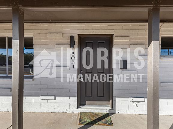 4th image of 803 N Park Ave