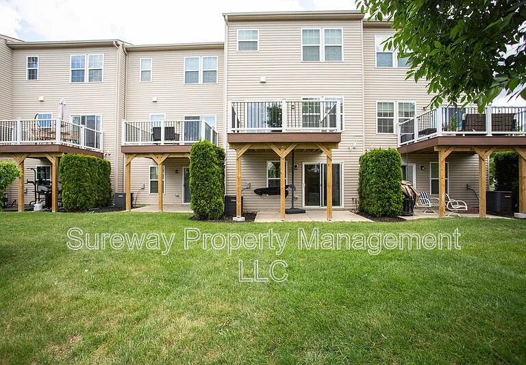 172 Fela Dr — Photo 35
