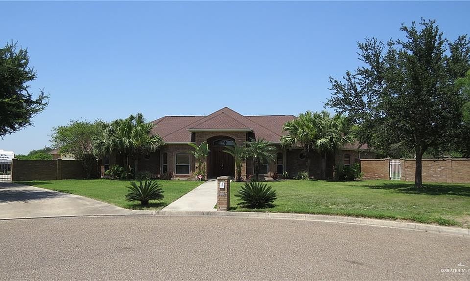 1st image of 4007 Persimmon Dr