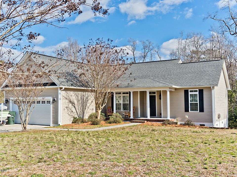 1st image of 114 Wild Oak Drive