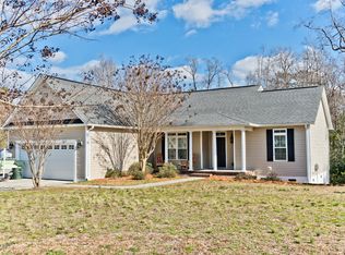 114 Wild Oak Dr, Newport, NC 28570