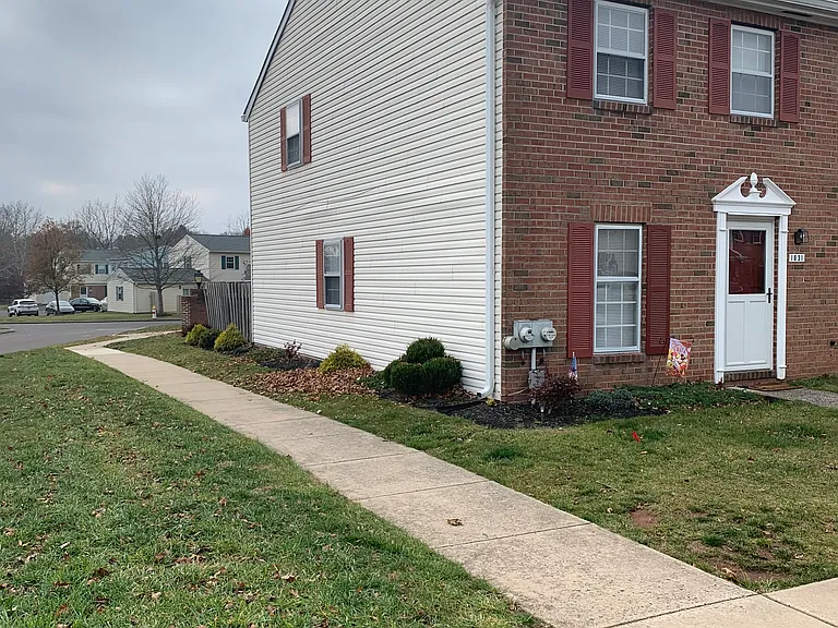 1831 Pennland Ct — Photo 3