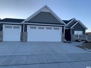 6312 College Ave, Davenport, IA 52807