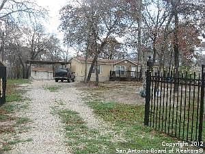 1st image of 1810 Hickory Way