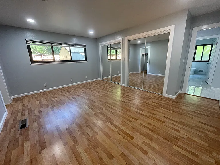 11040 Eastbrook Ave — Photo 14