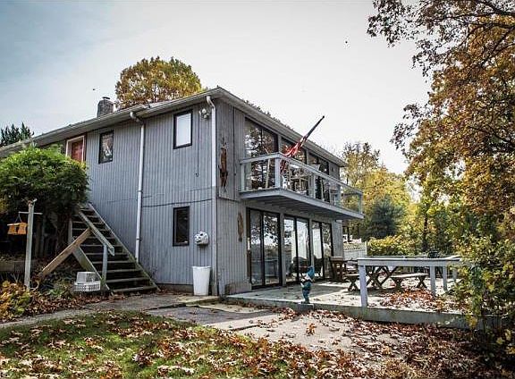 5th image of 408 W Olden Ave
