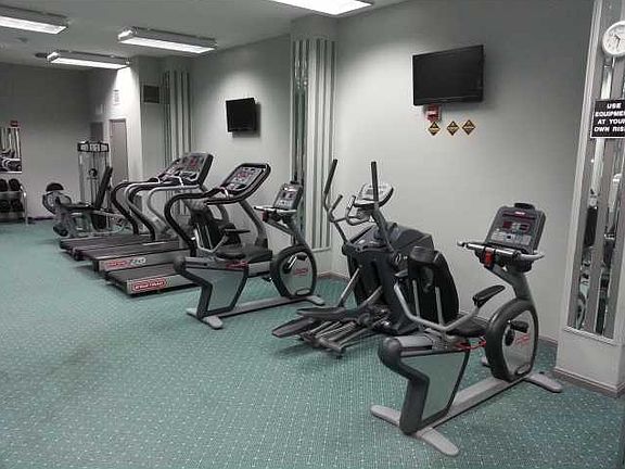 5th image of 250 174th St APT 501