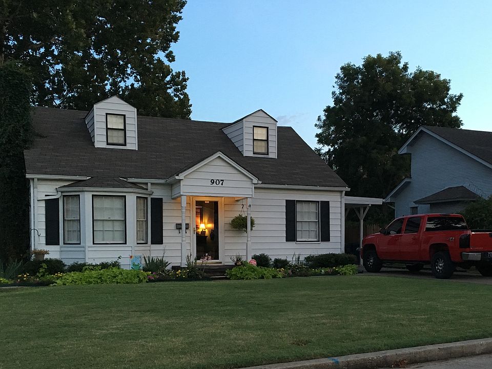 1st image of 907 W Wilson Ave