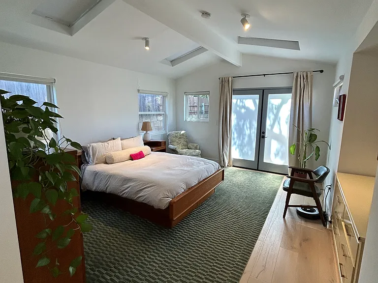4941 Coolidge Ave — Photo 14