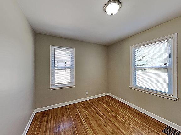 4th image of 6340 Girard Ave S