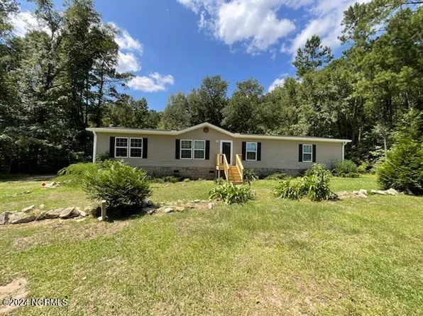 80 Williams Shipman Lane, Whiteville, NC 28472