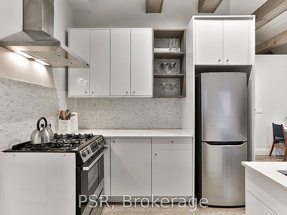 2nd image of 264 Dovercourt Rd