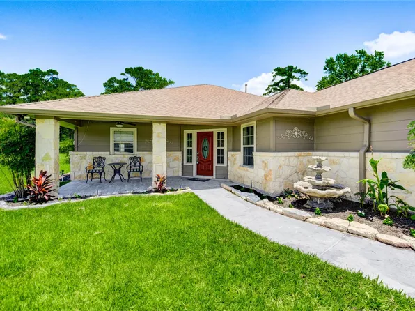 37 Wildwood Lake Dr, Huntsville, TX 77340