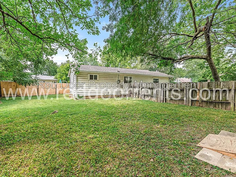 5361 E Burgess Ave — Photo 25