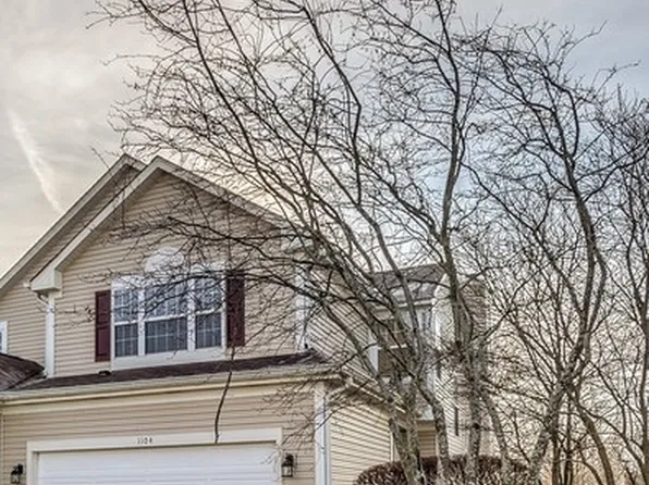 1104 Heartland Gate, Lake In The Hills, IL 60156