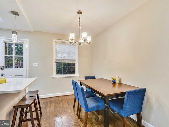 5th image of 3022 S Abingdon St