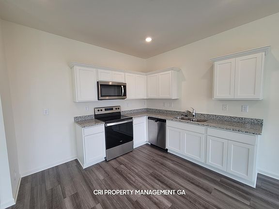 3rd image of 3513 Condor Ct SW