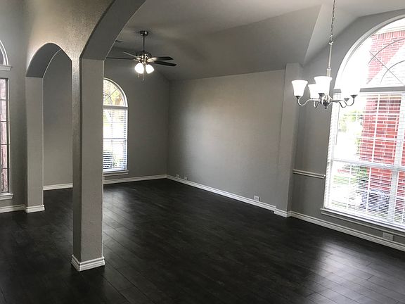 3rd image of 3645 Blue Spruce Dr