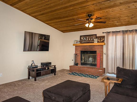 2nd image of 919 Torrey Pines Dr
