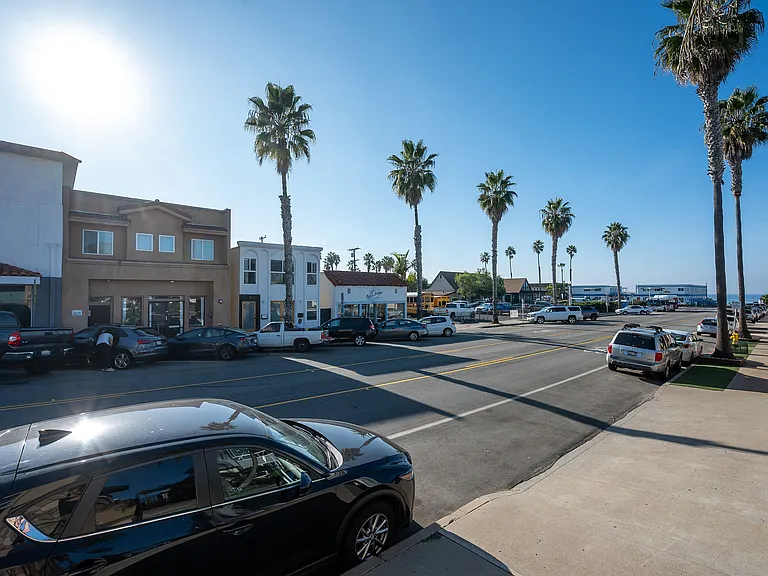 4741 Point Loma Ave #201 — Photo 14