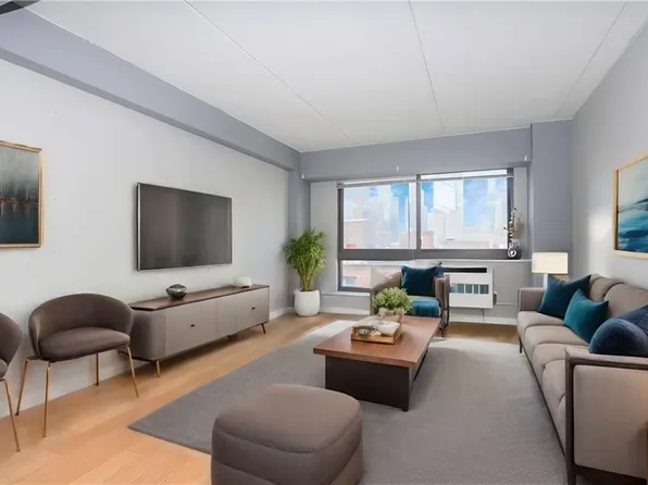 535 W 52nd St APT 9D, New York, NY 10019