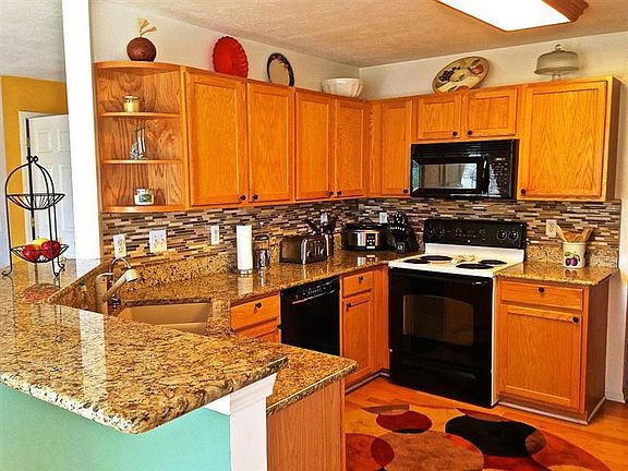 3rd image of 9015 W Walden Dr