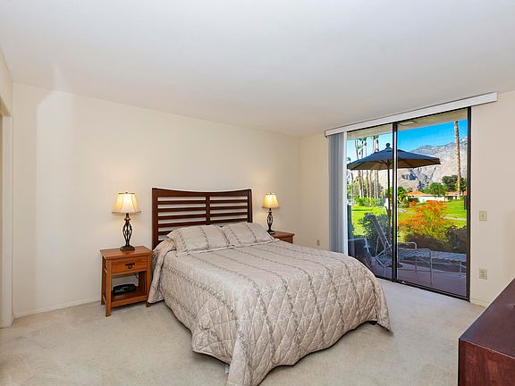 5th image of 779 N Barcelona Cir
