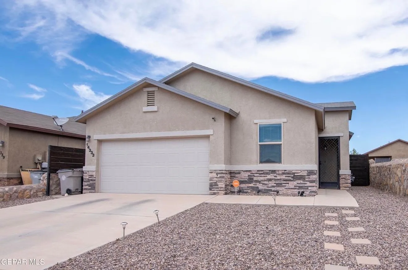 3 bed, 1526 sqft, $2,100 — Photo 2