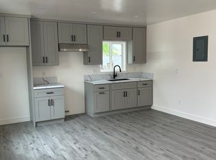 15516 S White Ave APT 3, Compton, CA 90221
