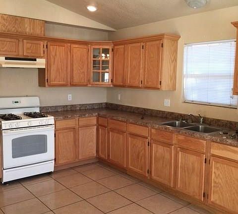 5th image of 119 Encino Dr
