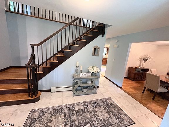 2nd image of 4 Tracey Ln