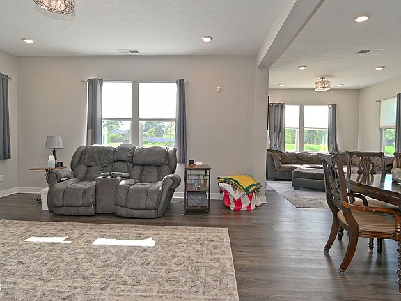 4th image of 3288 Jasper Ln