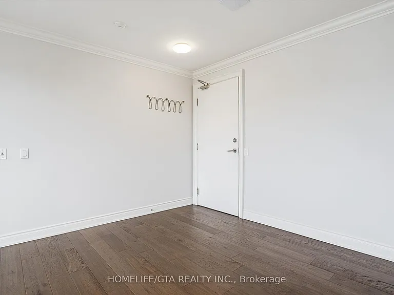 1720 Eglinton Ave E #821 — Photo 8