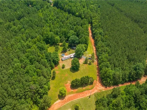 1417 Meadowlands Dr, Asheboro, NC 27205